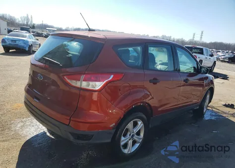 2016 Ford Escape S z USA, uszkodzony, nr VIN 1FMCU0F76GUC05567